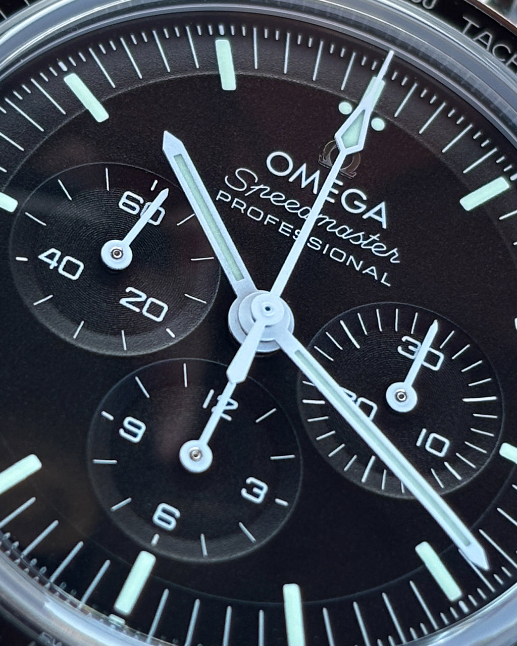 Omega Speedmaster Moonwatch Professional